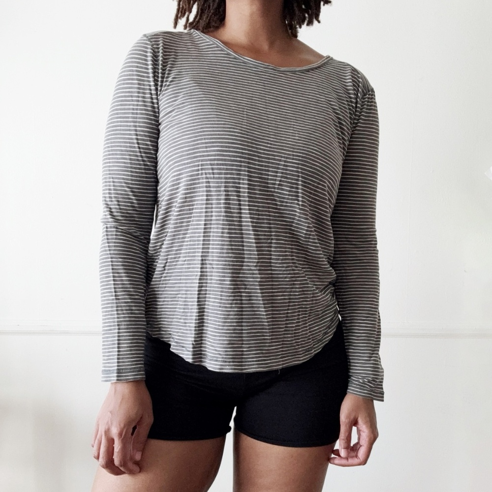 madewell 100% cotton grey and white striped long sleeve tee